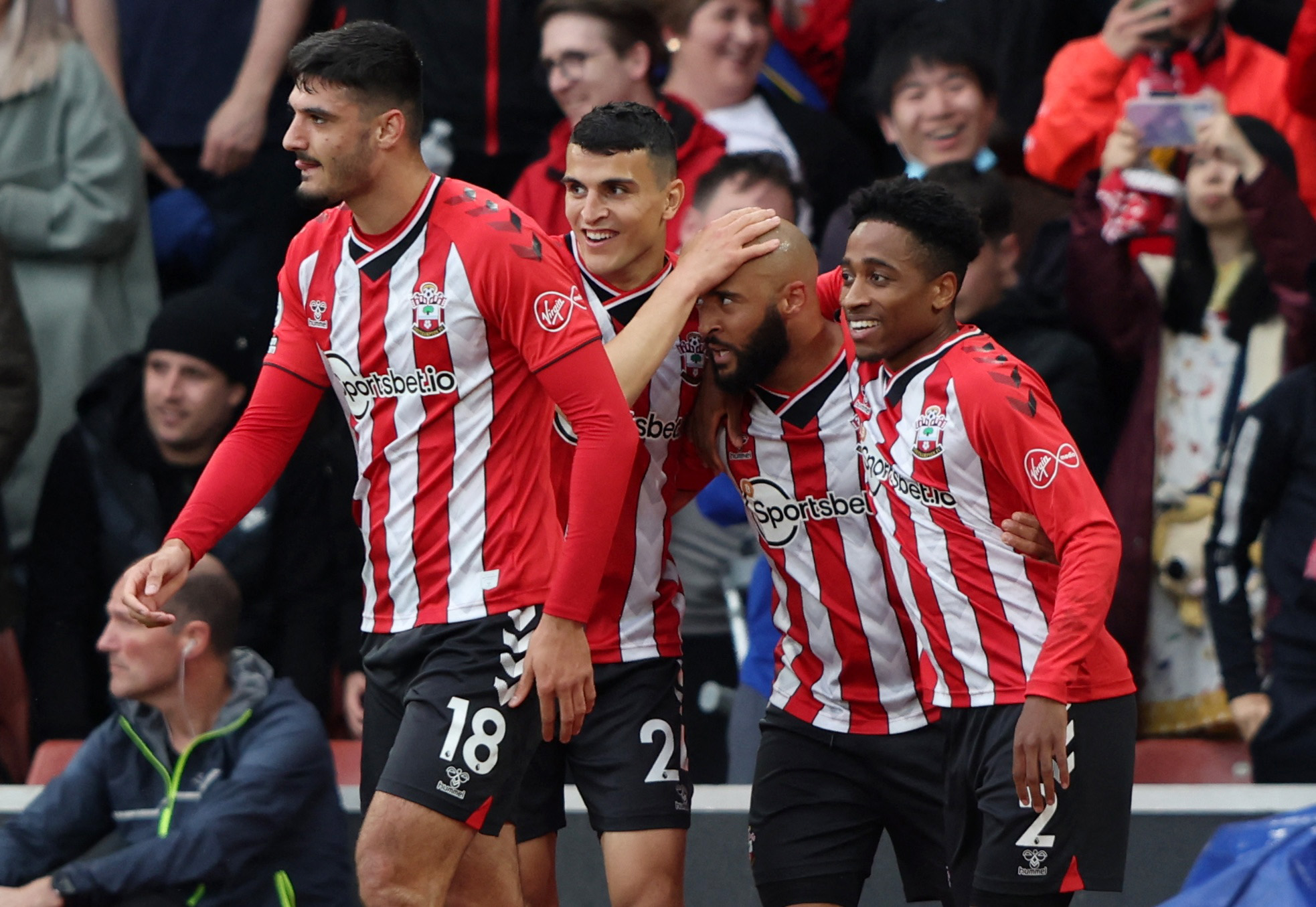 篮球勇士全队进攻效率提升