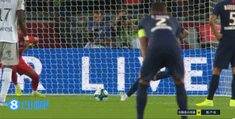 艾顿：雷迪克从不畏惧逆境 他展现出的韧性会带动每个人提升强度（艾顿：雷迪克无惧逆境 他的坚韧激励全队提升强度）