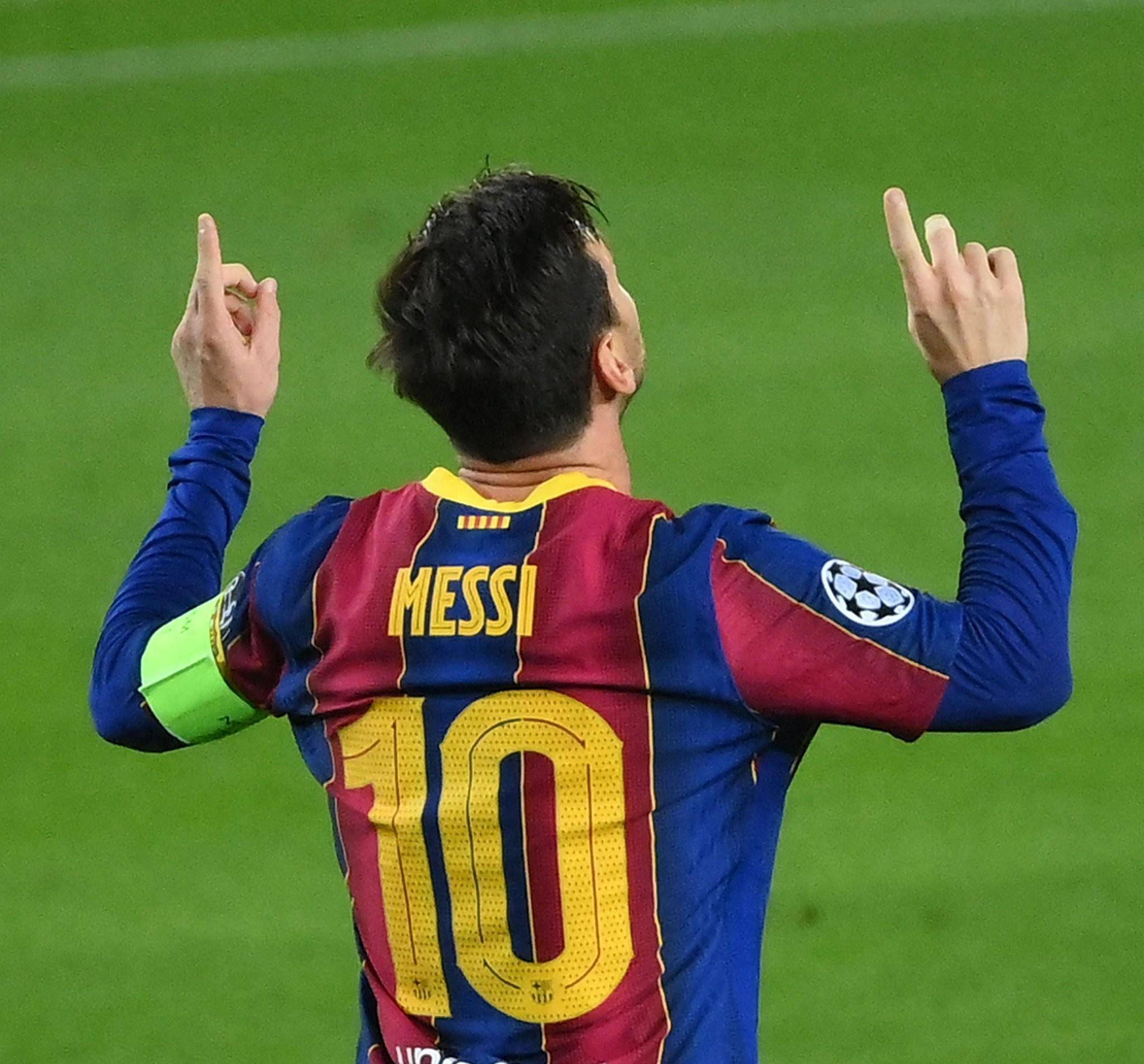 布翁焦尔诺谈主场欧冠首秀：听见欧冠主题曲时我感到无比激动