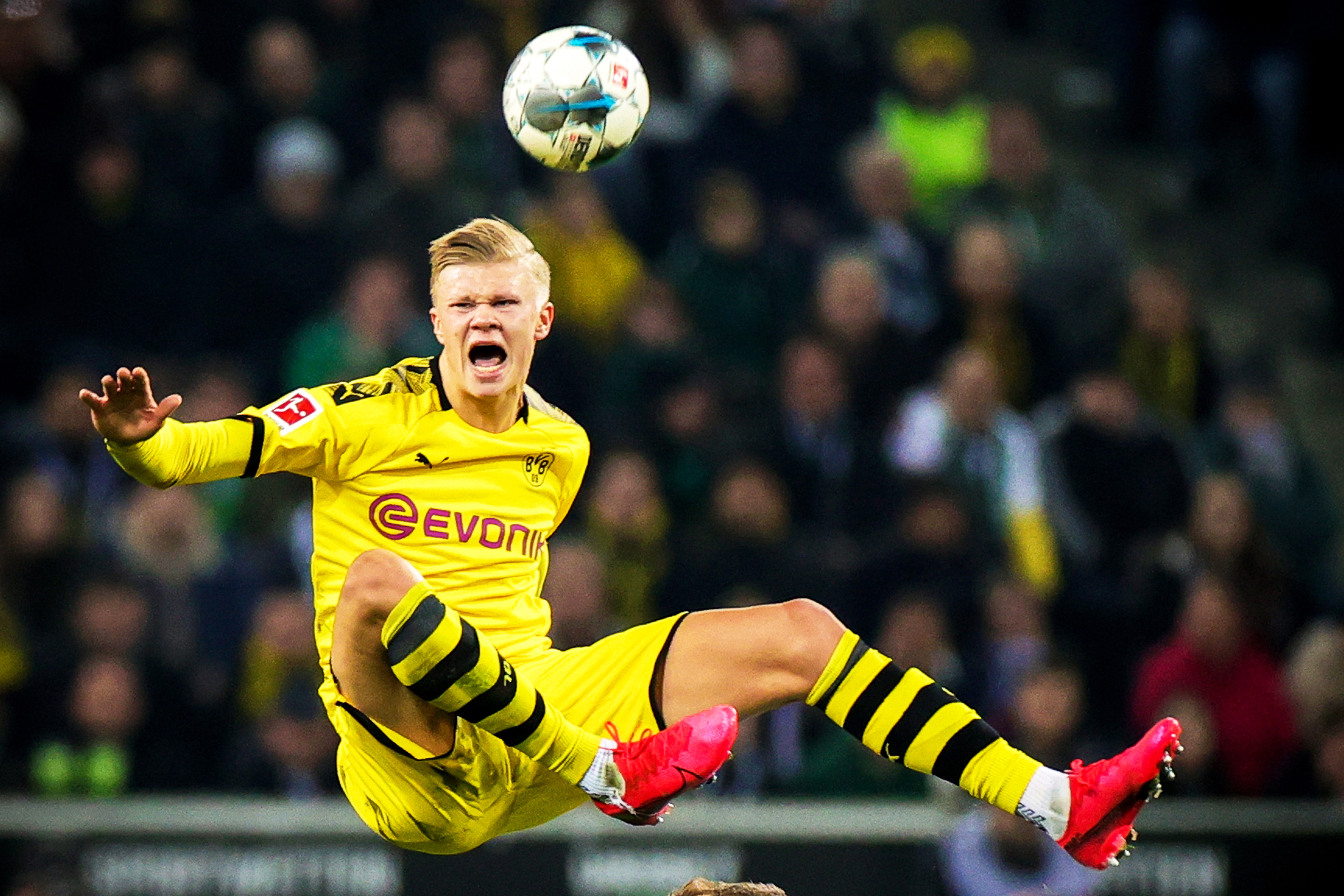 托蒂：说C罗的坏话只能说明你在嫉妒他，他和梅西的水平相当