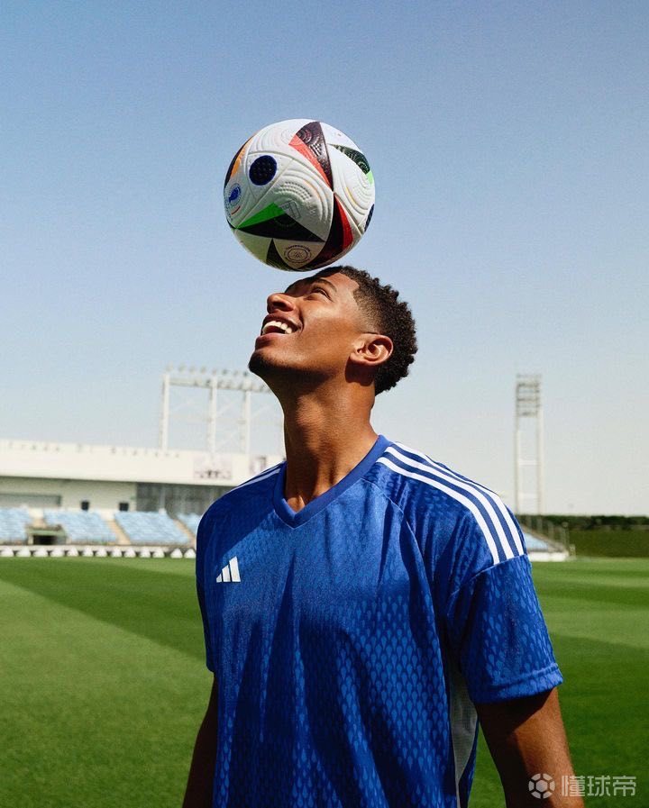 英超官方宣布裁判新规，新科技判罚引争议